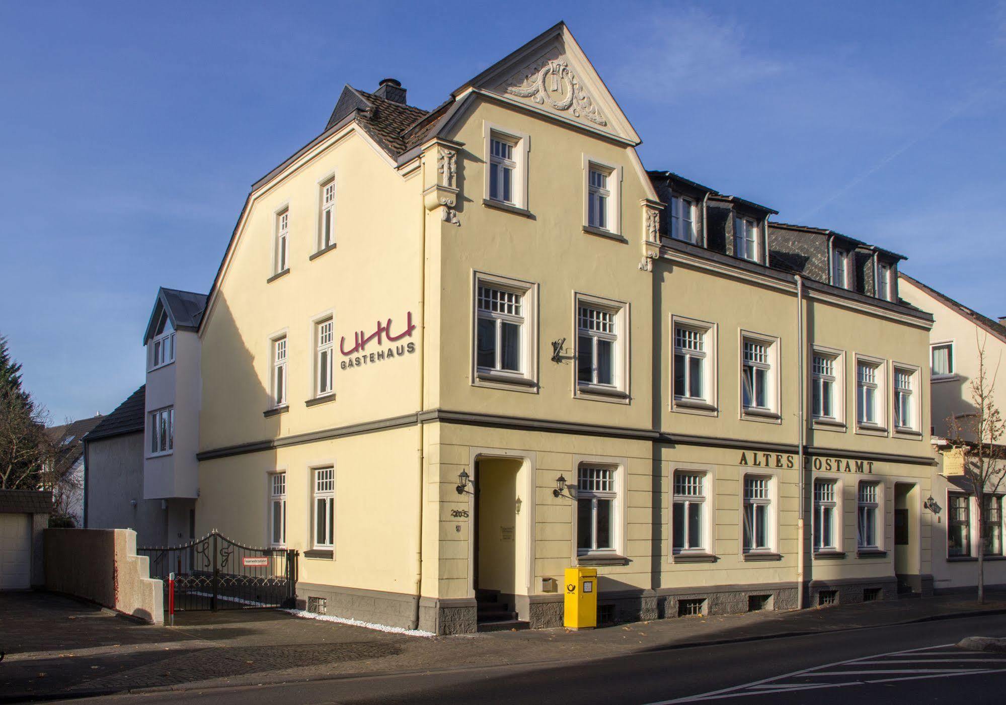 Uhu Gaestehaus Superior Cologne Exterior photo